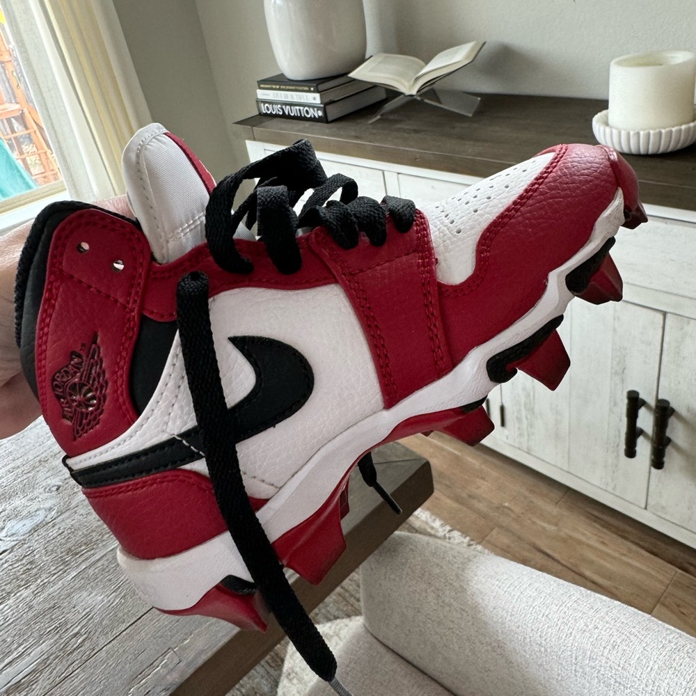 Nike Jordan Baseball Cleats